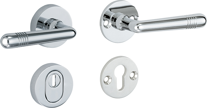 311.0030.12 Porte d'entrée rosettes garniture cliquet/clé avec protection anti-arrachage laiton chromé poli 311.0030.12 Porte d'entrée rosettes garniture cliquet/clé avec protection anti-arrachage laiton chromé poli