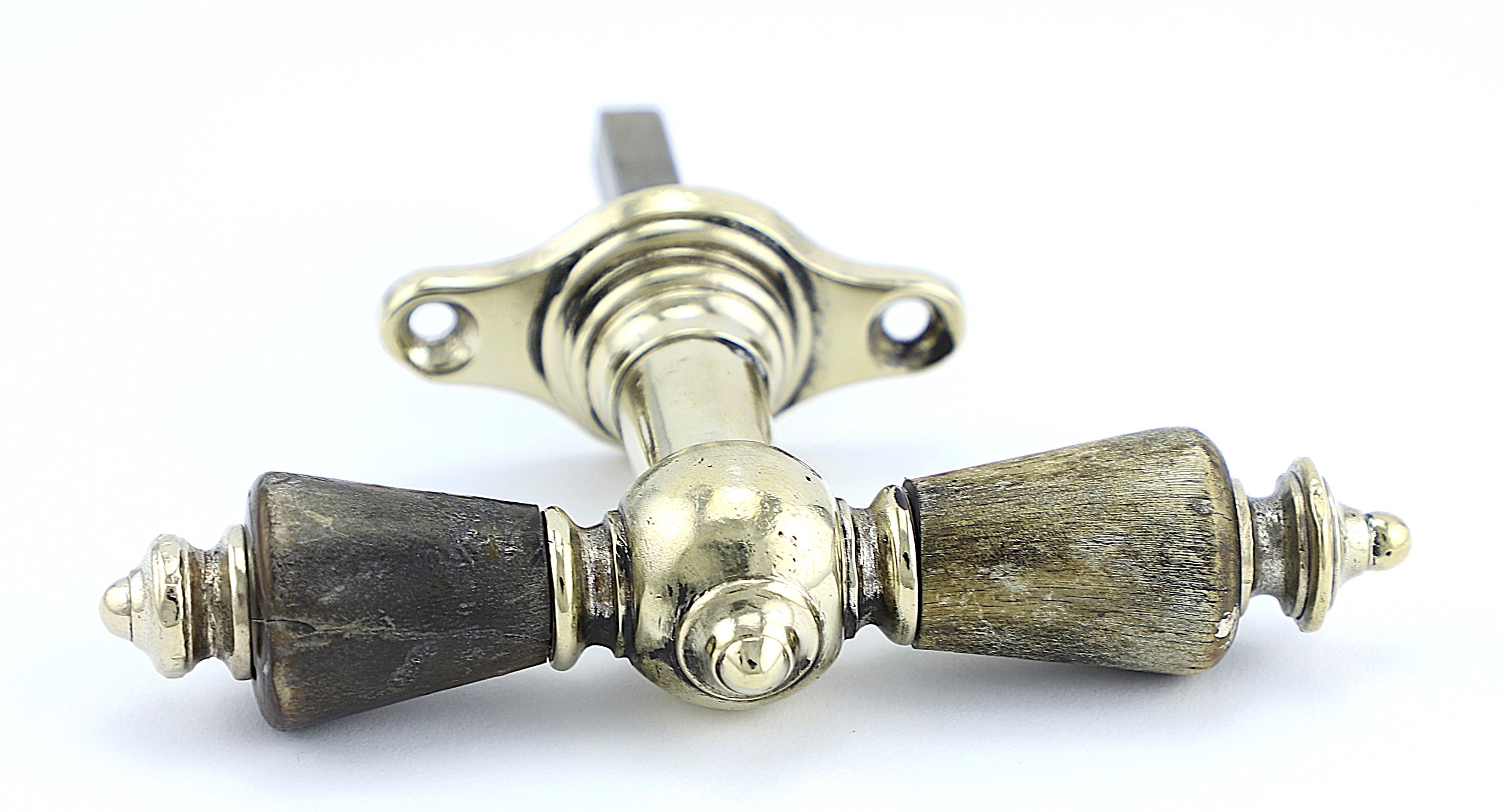 JCB original olive de fenêtre antique
